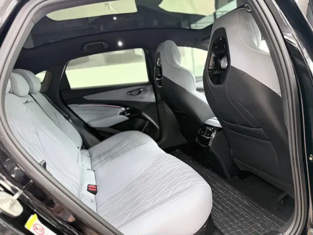 BYD Seal — Фото автомобиля 12