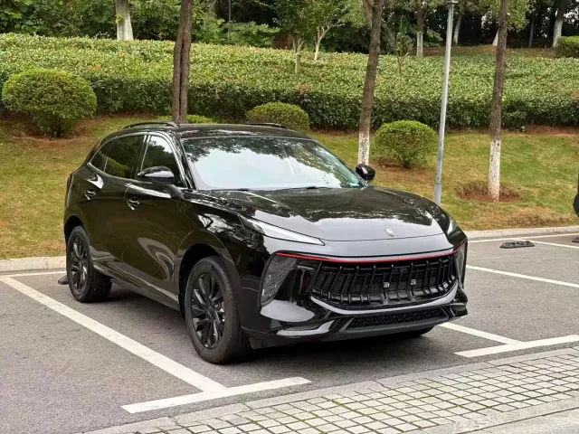 Forthing T5 Evo — Фото автомобиля 3
