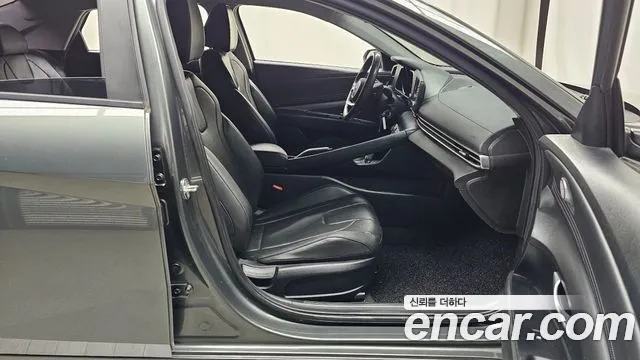 Hyundai AVANTE Avante (CN7) — Фото автомобиля 22