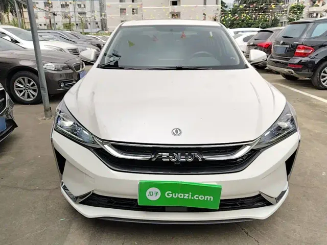 Dongfeng Yixuan — Фото автомобиля 2