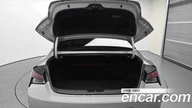 Hyundai AVANTE — Фото автомобиля 20