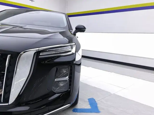 Hongqi H5 PHEV — Фото автомобиля 5