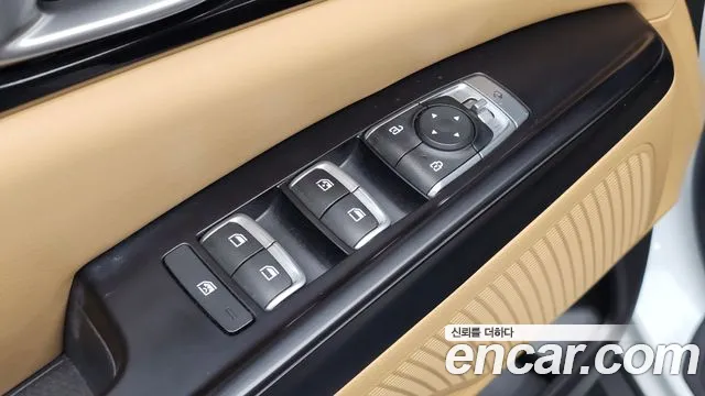 Kia Carnival Generation 4 — Фото автомобиля 18