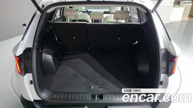 Hyundai Tucson Tucson (NX4) Бензин 1.6 турбо 2WD — Фото автомобиля 7