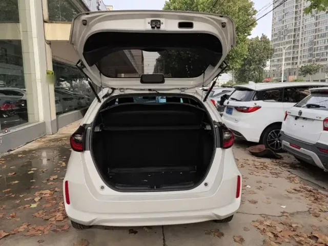 Honda Fit — Фото автомобиля 18