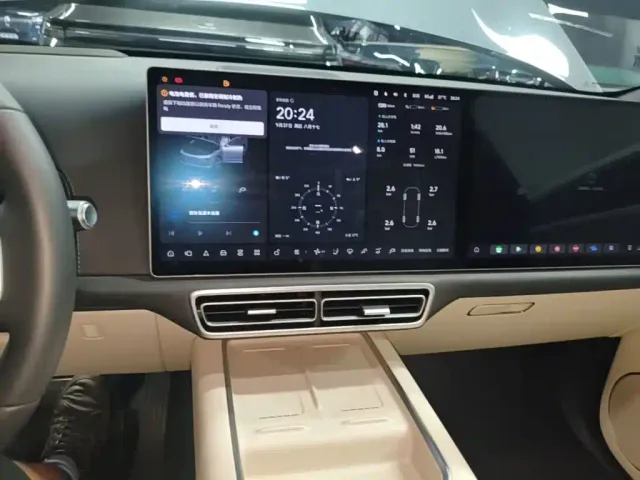 Li Auto L7 — Фото автомобиля 12