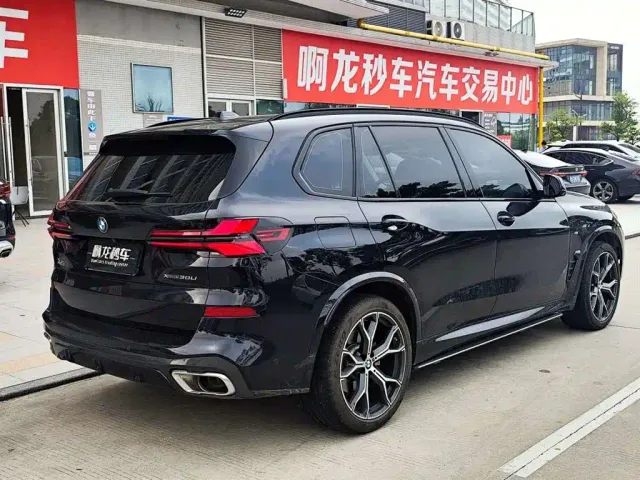 BMW X5 — Фото автомобиля 9