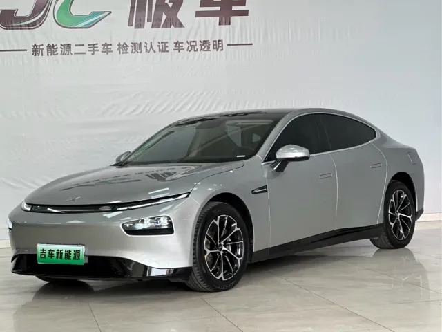 Xpeng P7 — Фото автомобиля 4