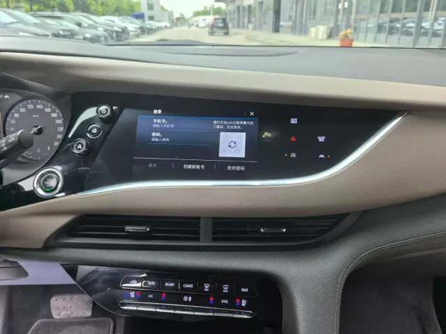 Buick Enclave — Фото автомобиля 26