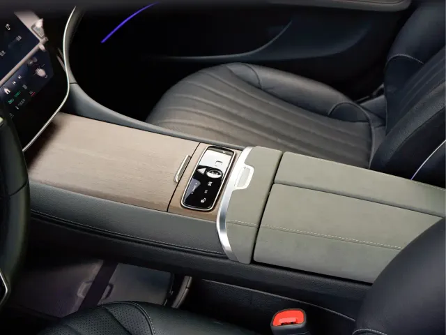 Mercedes-Benz EQS — Фото автомобиля 19