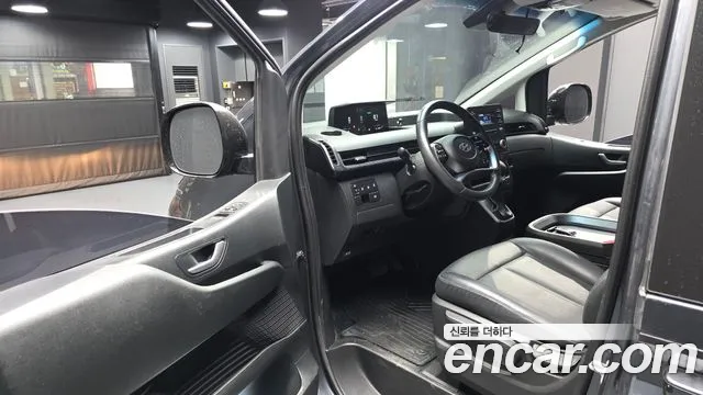 Hyundai Staria Staria — Фото автомобиля 10