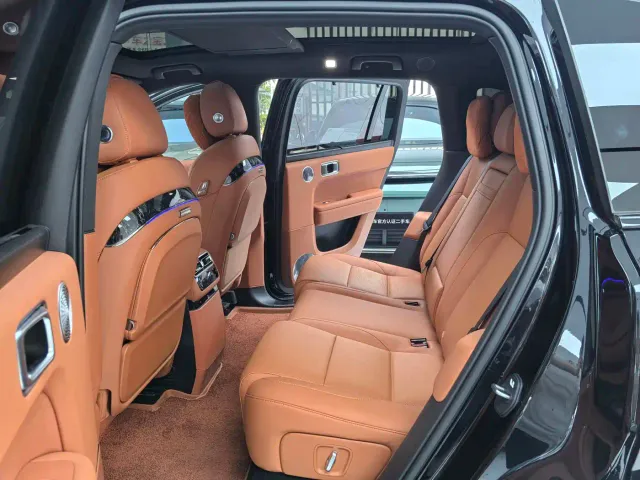 Li Auto L6 — Фото автомобиля 10