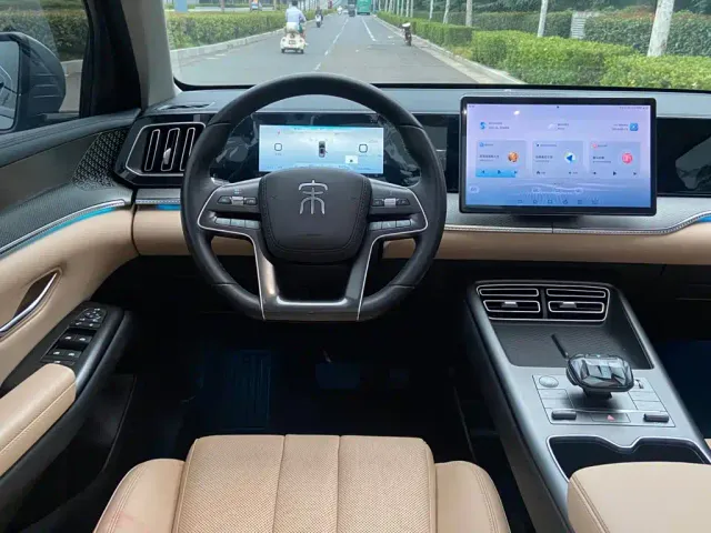 BYD Song Pro — Фото автомобиля 8