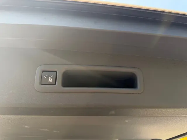 Toyota Granvia — Фото автомобиля 13