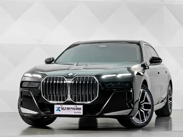 BMW 7 Series — Фото автомобиля 2