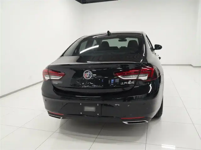 Buick Regal — Фото автомобиля 5