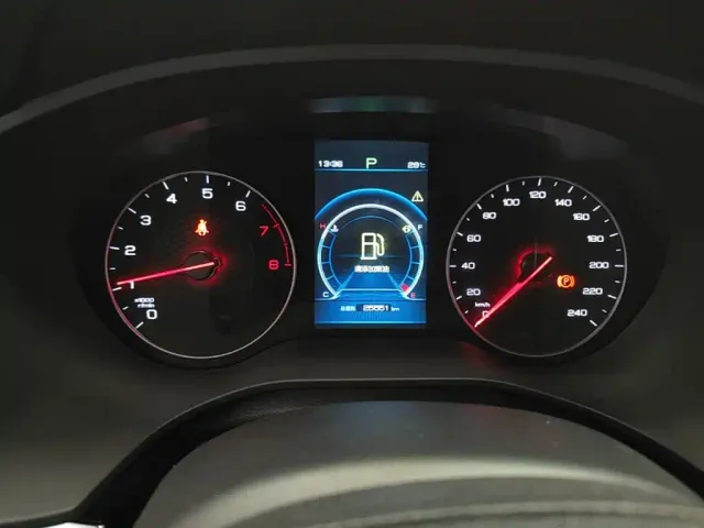 BYD Song — Фото автомобиля 11
