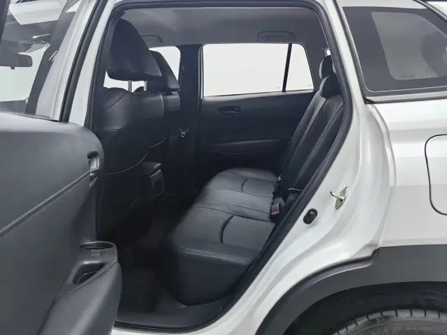 Toyota Corolla Cross — Фото автомобиля 15