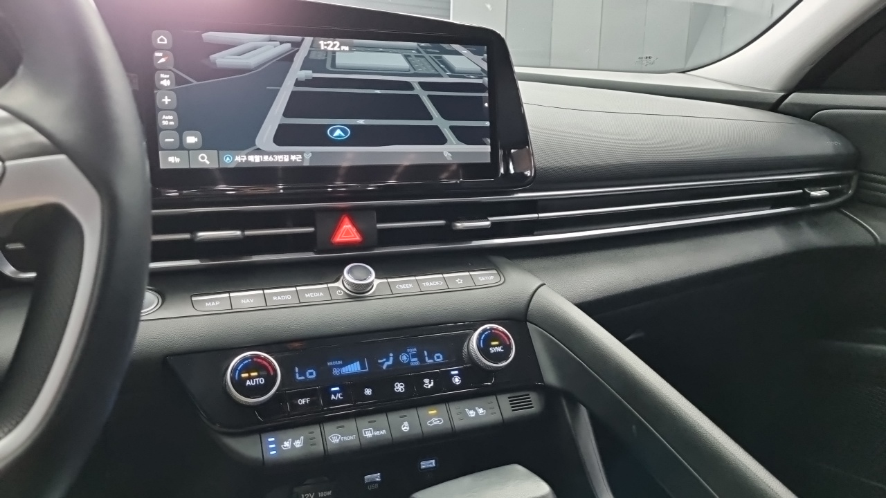 Hyundai Avante CN7 — Фото автомобиля 16