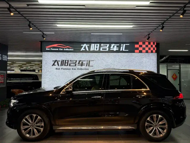 Mercedes-Benz GLE-Class — Фото автомобиля 4