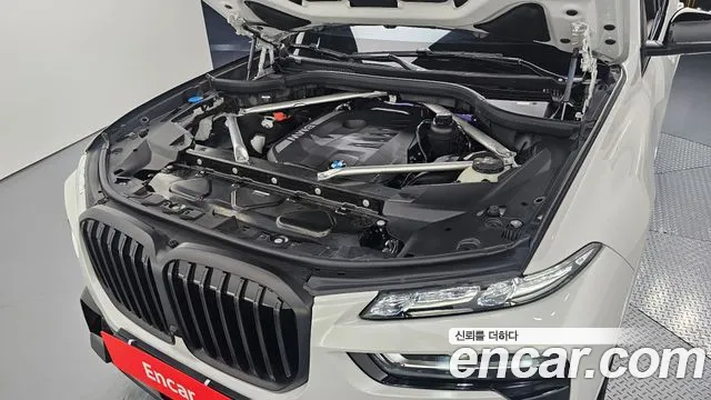 BMW X7 — Фото автомобиля 4