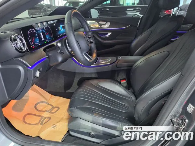 Mercedes-Benz CLS-Class — Фото автомобиля 14