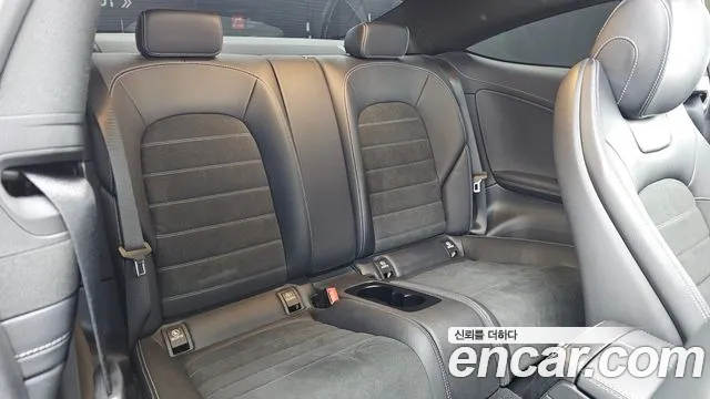 Mercedes-Benz C-Class — Фото автомобиля 12