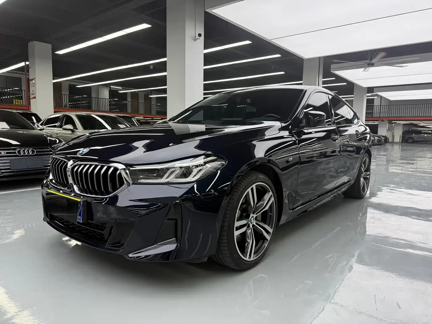 Фотография автомобиля — BMW 6 Series Gran Turismo
