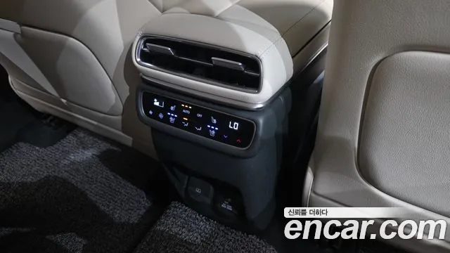Genesis GV80 — Фото автомобиля 30
