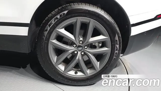 Land Rover Range Rover Velar — Фото автомобиля 6