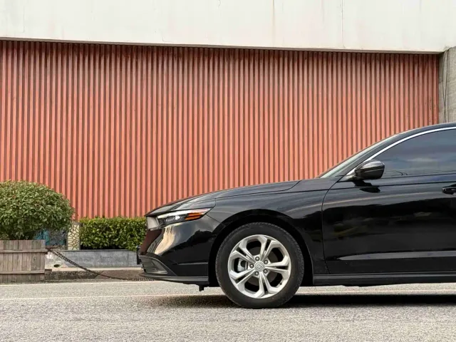 Honda Accord — Фото автомобиля 4