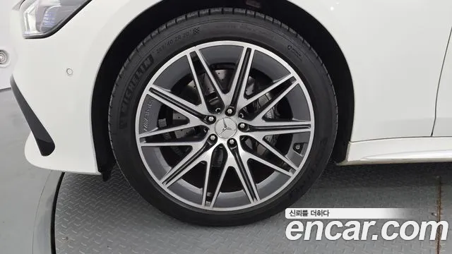 Mercedes-Benz AMG GT 4 двери 43 4MATIC+ — Фото автомобиля 4