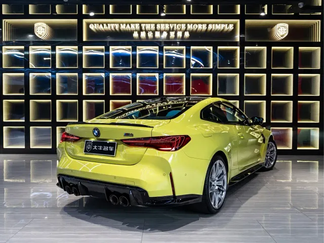 BMW M4 — Фото автомобиля 6