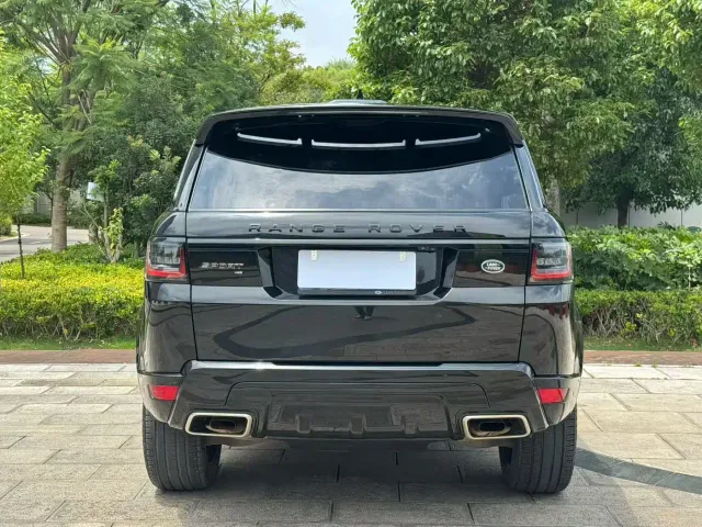 Land Rover Range Rover Sport — Фото автомобиля 8