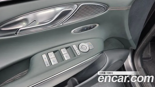 Genesis GV70 3.5T Бензин AWD — Фото автомобиля 23