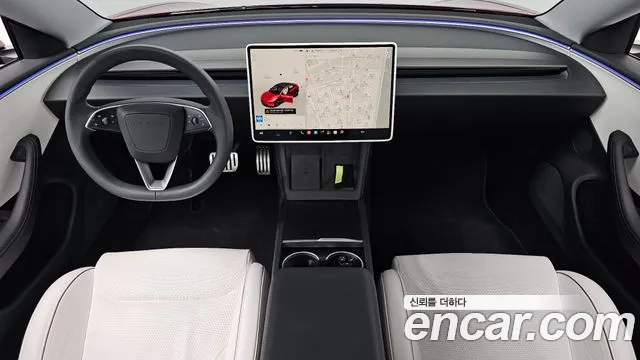 Tesla Model 3 — Фото автомобиля 10