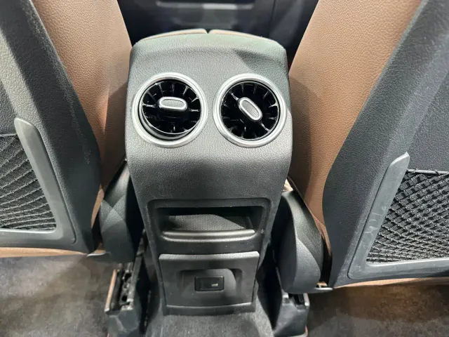 Mercedes-Benz GLB-Class — Фото автомобиля 24
