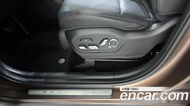 Hyundai Santafe Santa Fe (MX5) Бензин 2.5T 2WD — Фото автомобиля 30