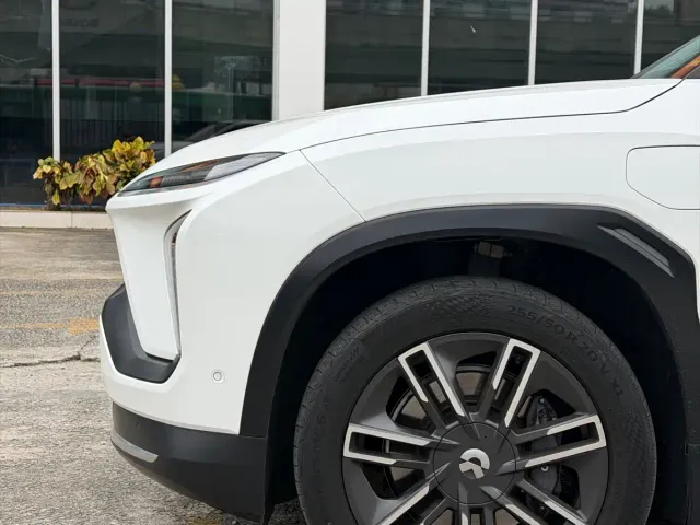 Nio EC6 — Фото автомобиля 5