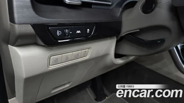 Kia Canival Carnival 4 поколение 9 мест Signature — Фото автомобиля 30
