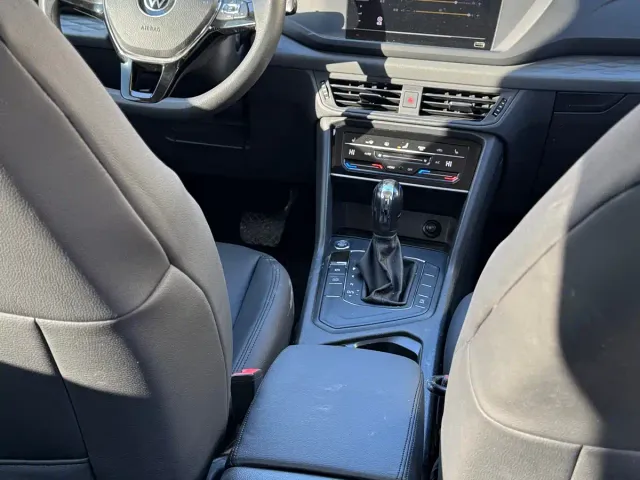 Volkswagen Tharu — Фото автомобиля 12