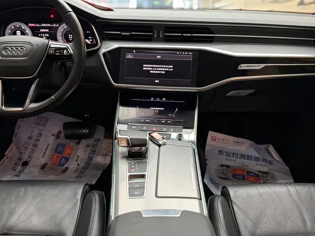 Audi A6L — Фото автомобиля 12