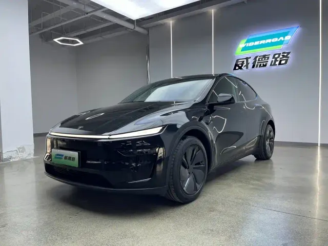 Фотография автомобиля — Tesla Model Y