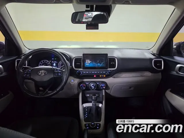 Hyundai Venue — Фото автомобиля 12