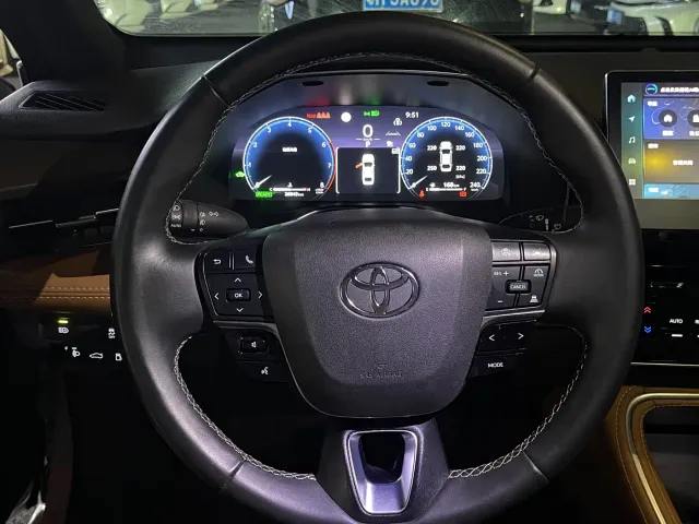 Toyota Avalon — Фото автомобиля 5