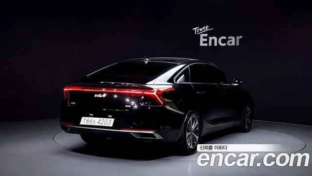 Kia K8 — Фото автомобиля 2