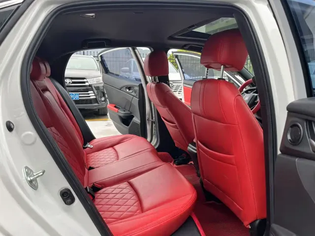 Honda Civic — Фото автомобиля 12