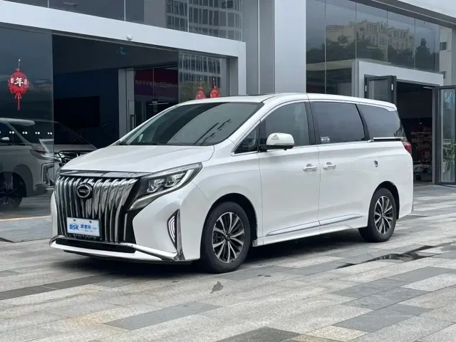 Фотография автомобиля — GAC Trumpchi M8