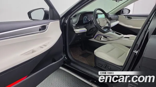 Hyundai Grandeur (New) Hybrid — Фото автомобиля 15
