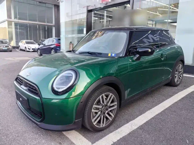 Фотография автомобиля — MINI Hatch